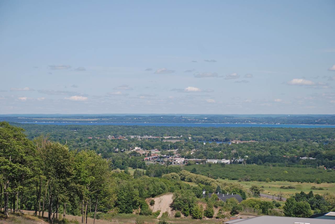 4280 Eagle Ridge Traverse City, MI 49684 - Photo 2 of 16 1827115-1.JPG