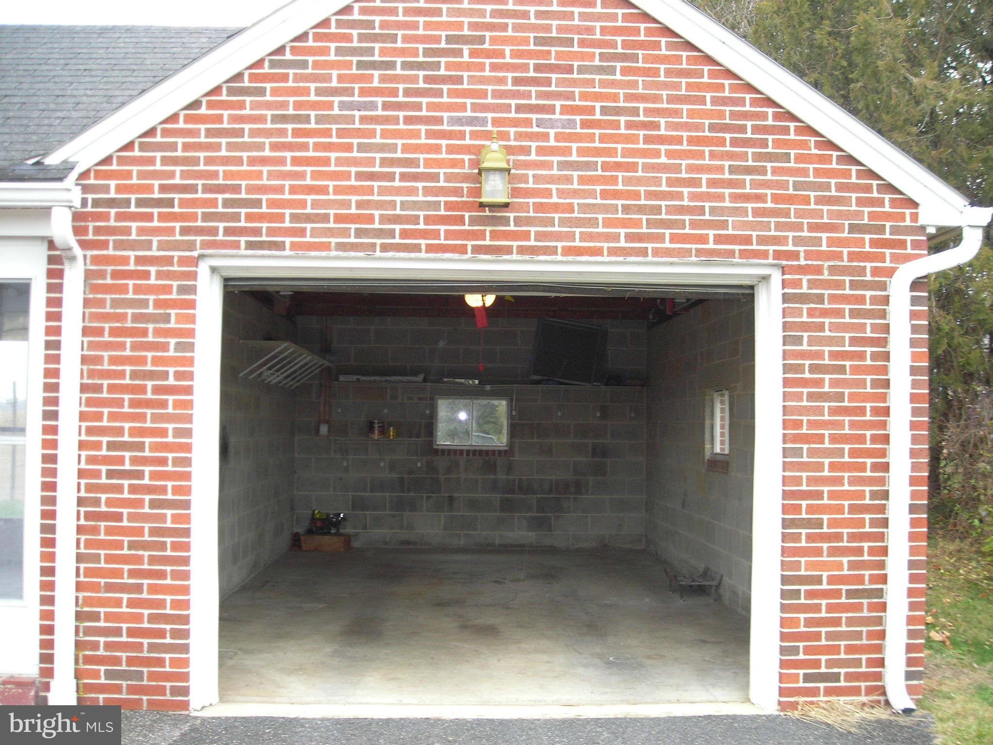 6251 Marsh Road Waynesboro, PA 17268 - Photo 17 of 26 Garage
