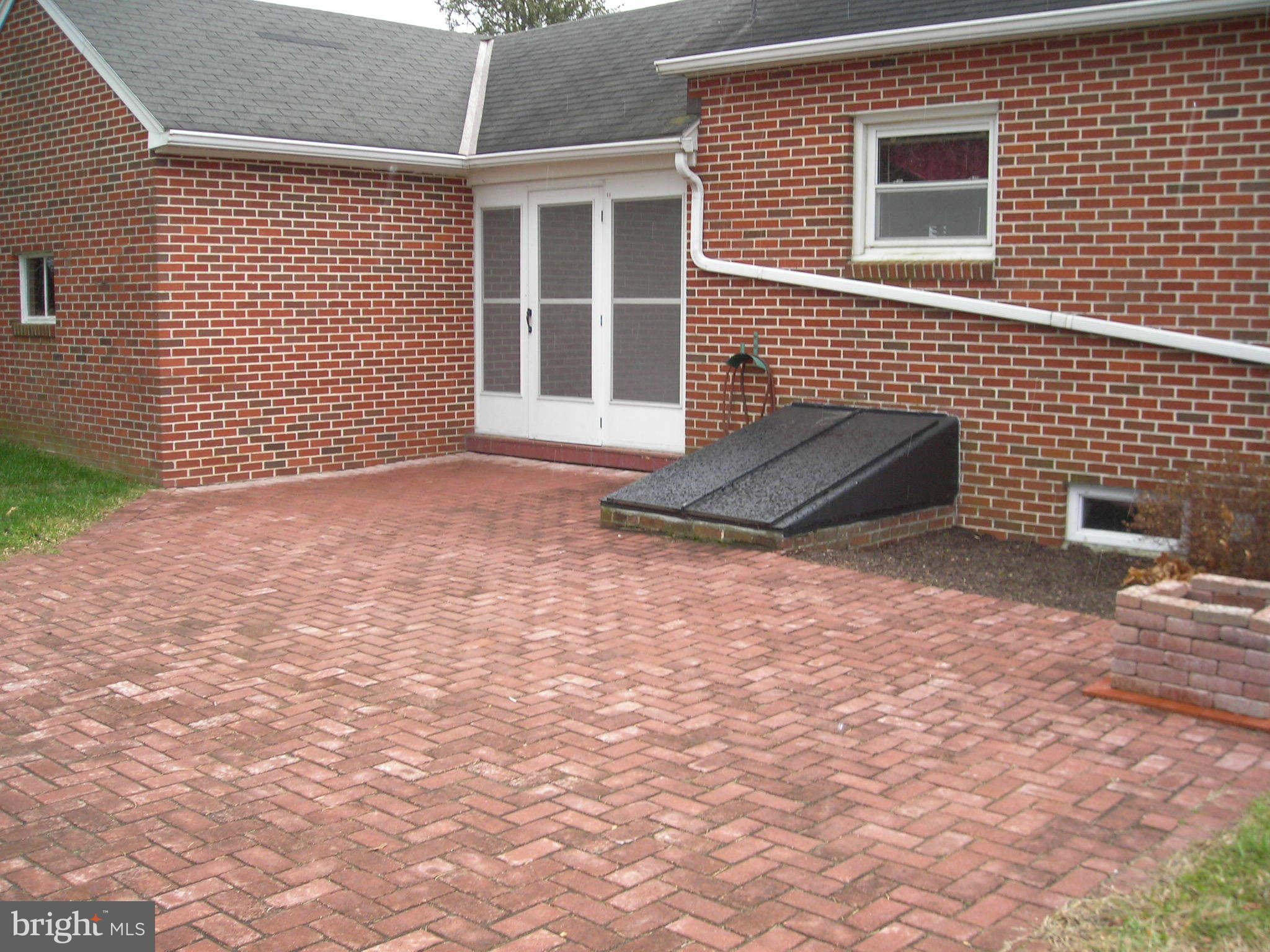 6251 Marsh Road Waynesboro, PA 17268 - Photo 9 of 26 Porch