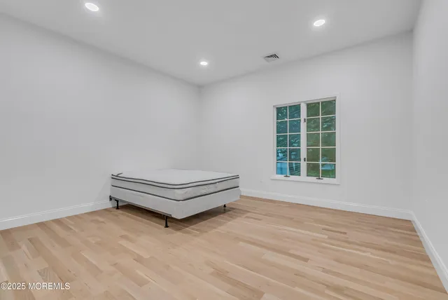 $5,600 | 22 Meadow Lane, West Long Branch, NJ 07764