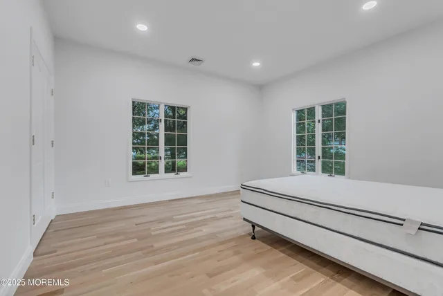 $5,600 | 22 Meadow Lane, West Long Branch, NJ 07764