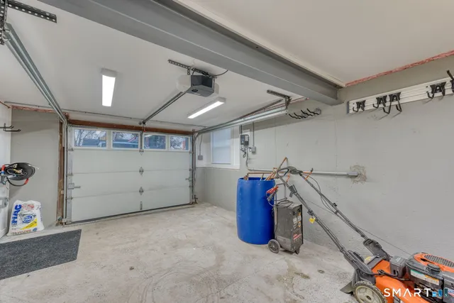 a view of a garage room