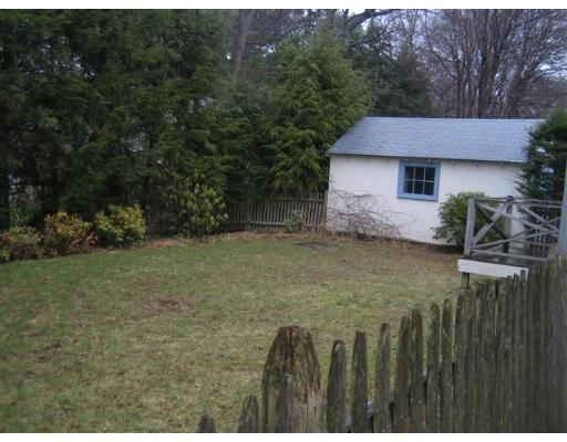 26 Cleveland Road Wellesley, MA 02481 - Photo 3 of 9
