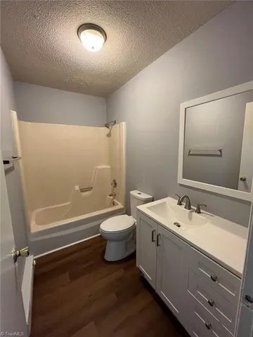 $825 | 200 Wagstaff Street, Unit D, Thomasville, NC 27360