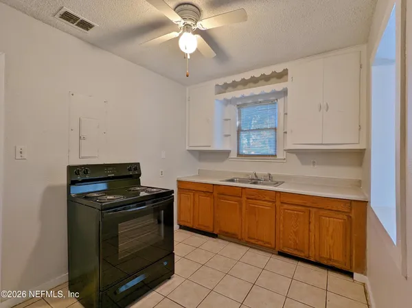 $137,500 | 5454 Timuquana Road, Jacksonville, FL 32210