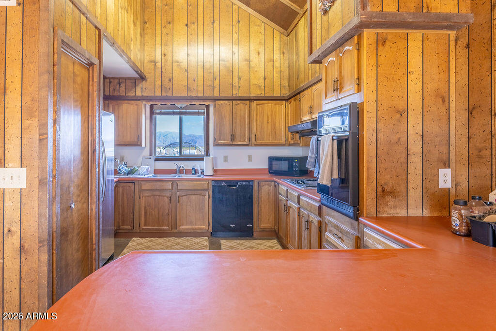73345 Urea Ranch Road Wenden, AZ 85357 - Photo 15 of 43 Kitchen