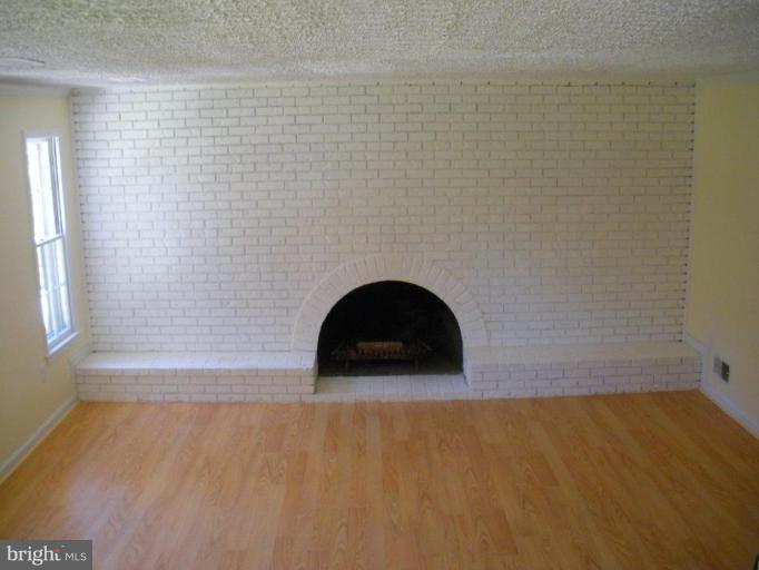13724 Lockdale Road Silver Spring, MD 20906 - Photo 12 of 30 Family Room