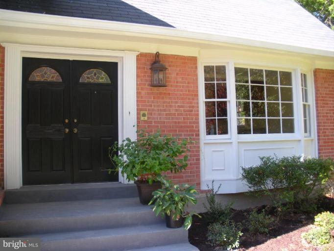 13724 Lockdale Road Silver Spring, MD 20906 - Photo 3 of 30 Exterior #3