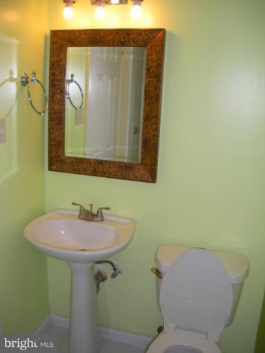 13724 Lockdale Road Silver Spring, MD 20906 - Photo 27 of 30 Bath #3
