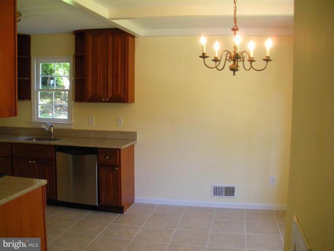 13724 Lockdale Road Silver Spring, MD 20906 - Photo 6 of 30 Kitchen