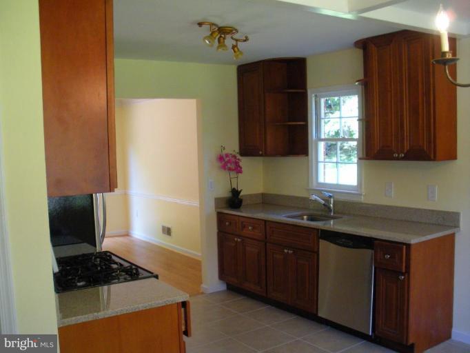 13724 Lockdale Road Silver Spring, MD 20906 - Photo 8 of 30 Kitchen #2