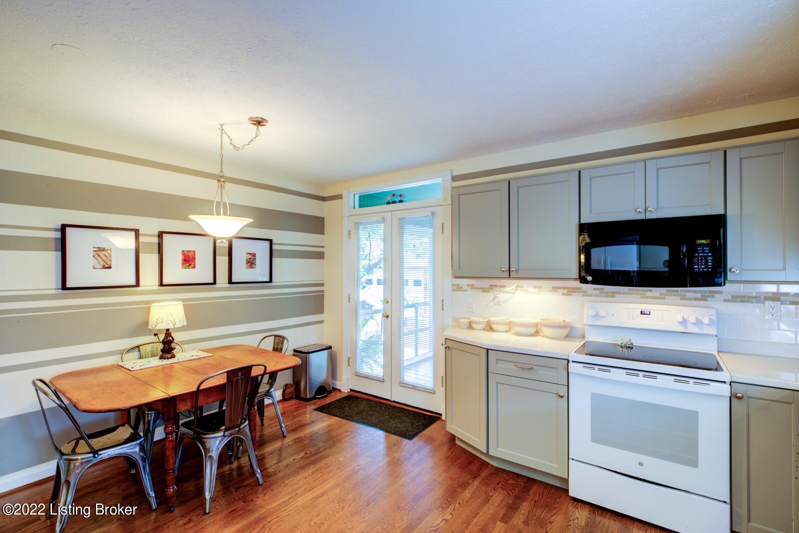 3709 Chevy Chase Road Louisville, KY 40218 - Photo 15 of 43 Kitchen 3