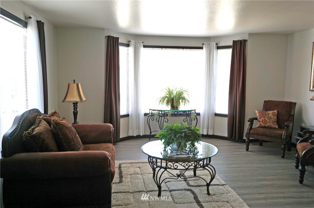 601 North Waugh Road Mount Vernon, WA 98273 - Photo 8 of 21 Gallery Image 8