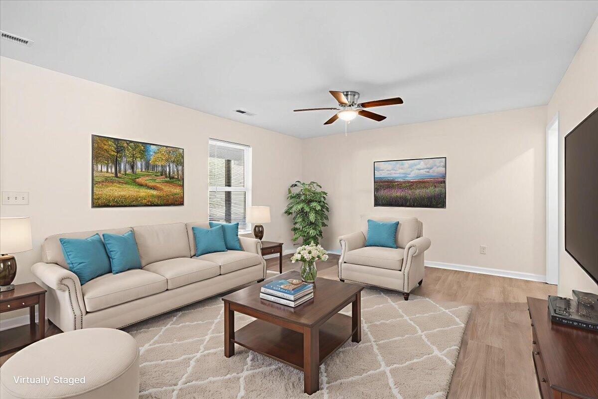 805 Daugherty Street LaFayette, GA 30728 - Photo 16 of 43 23-DSC02837 - Living Room - Standard - 8