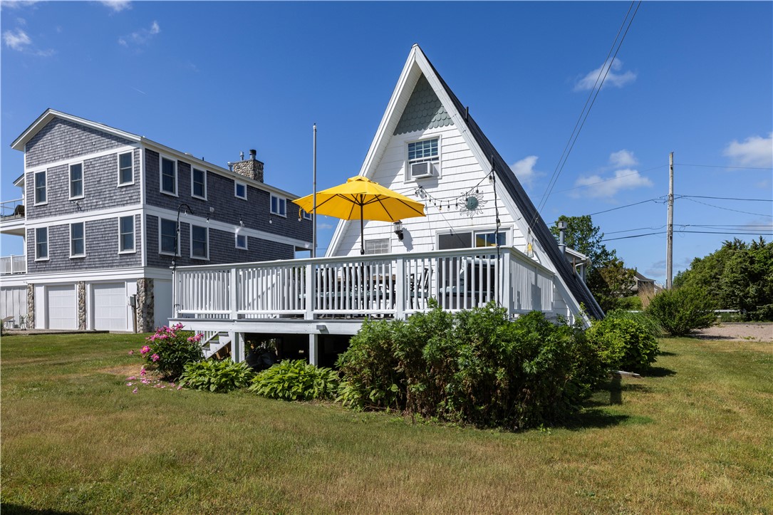11 Collins Avenue Westerly, RI 02891 - Photo 32 of 43
