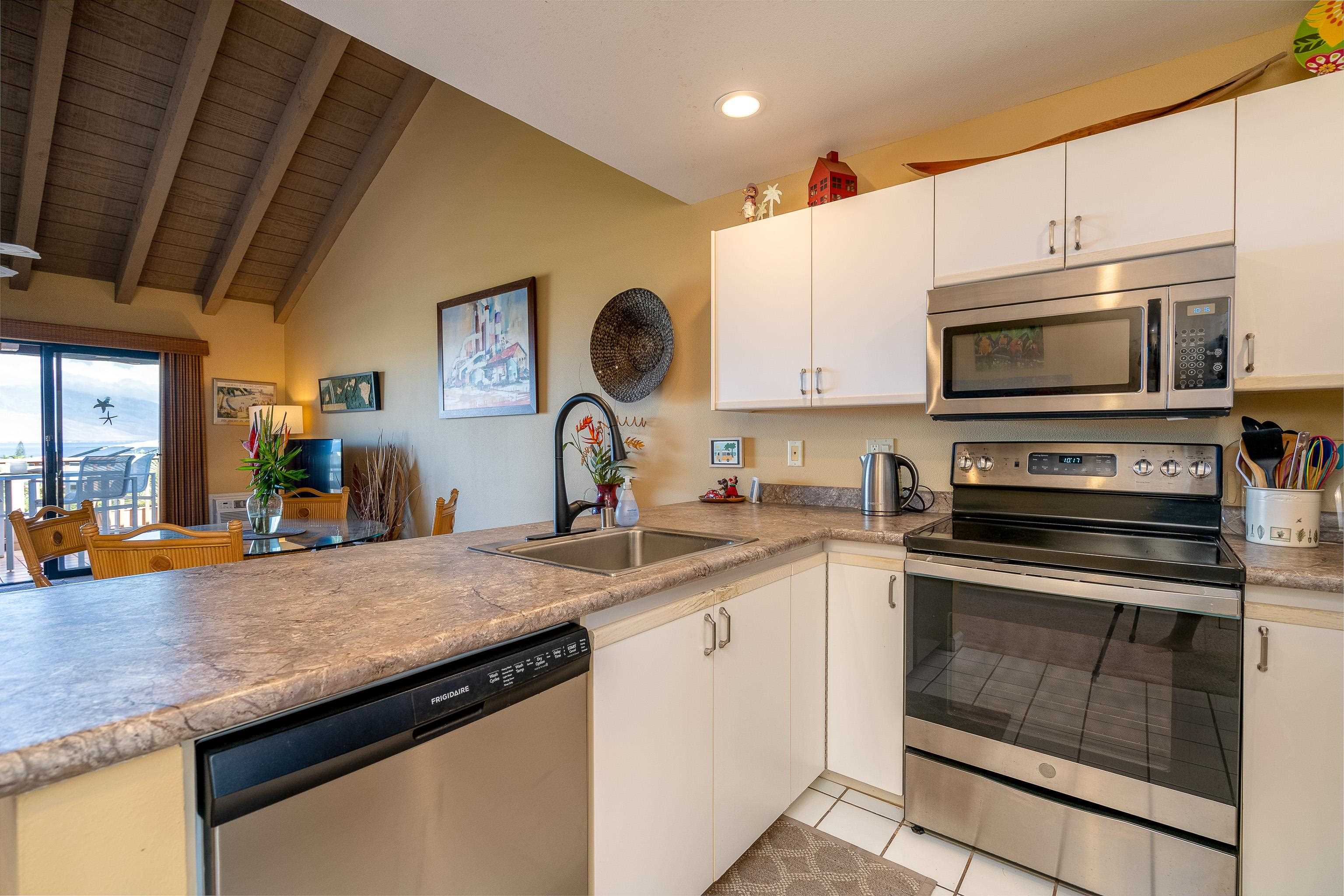 2777 South Kihei Road, Unit L204 Kihei, HI 96753 - Photo 11 of 49