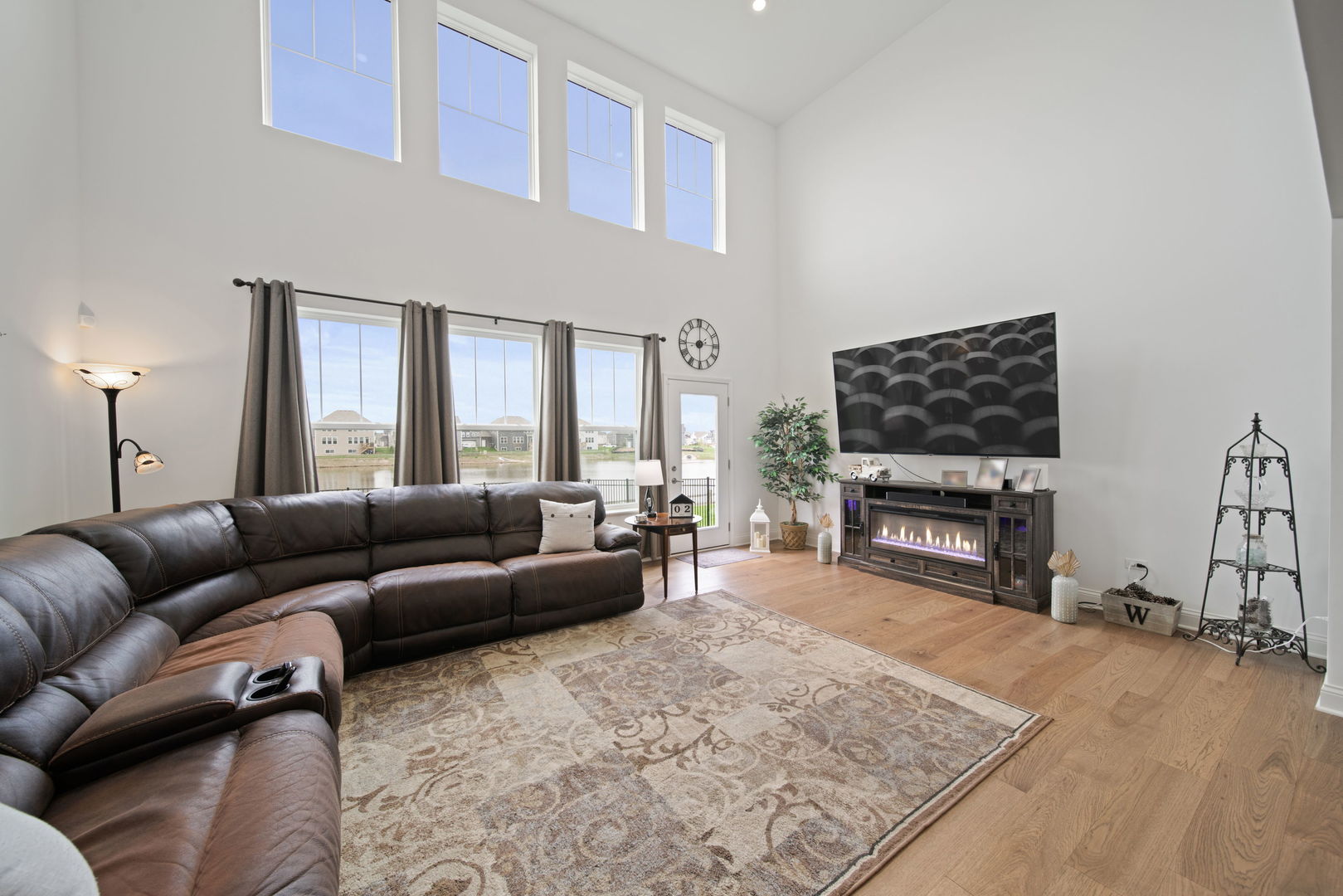 119 Ellis Road Algonquin, IL 60102 - Photo 9 of 31