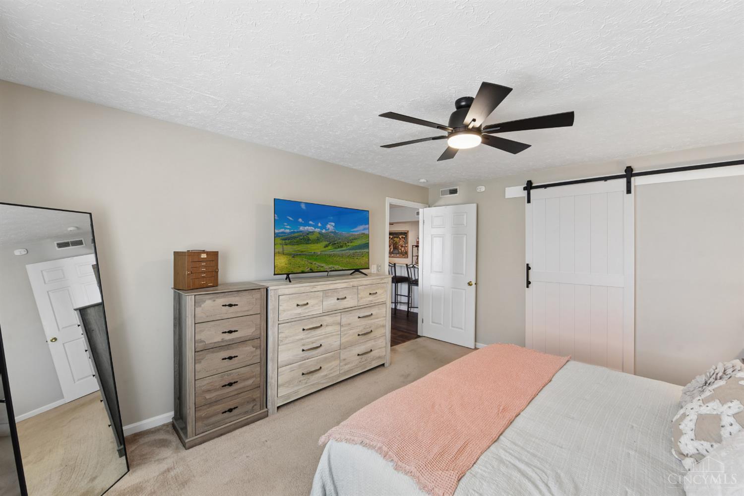 3545 Jessup Road, Unit 2D Cincinnati, OH 45239 - Photo 27 of 38 Gallery Image 27