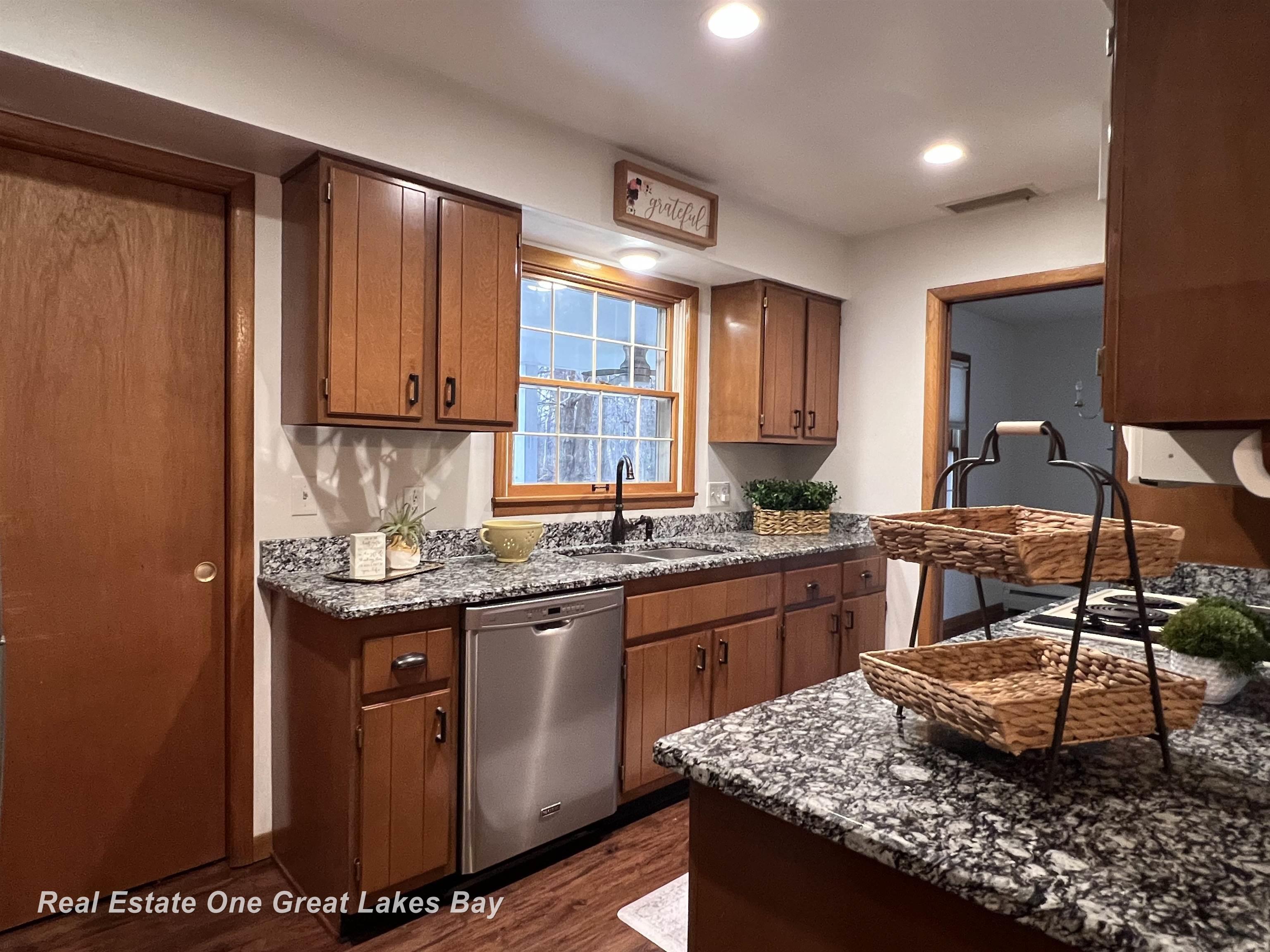 6185 Bell Road Birch Run, MI 48415 - Photo 7 of 42