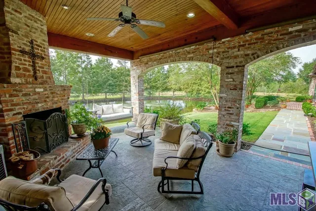 $1,100,000 | 11804 Villa Creek Avenue, Baton Rouge, LA 70810