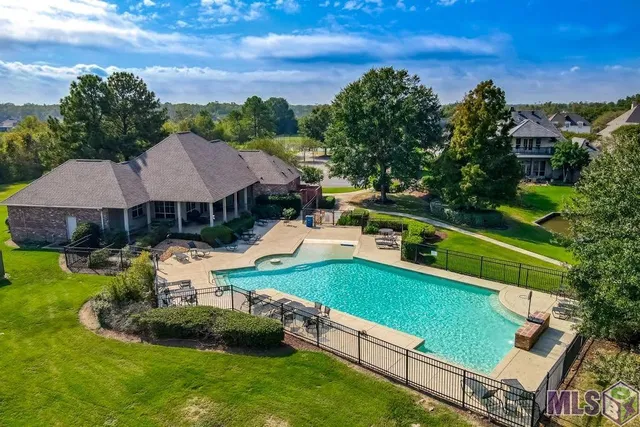 $1,100,000 | 11804 Villa Creek Avenue, Baton Rouge, LA 70810