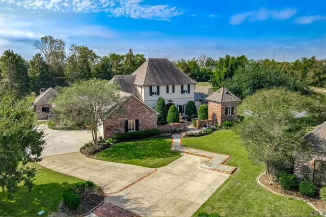 $1,100,000 | 11804 Villa Creek Avenue, Baton Rouge, LA 70810