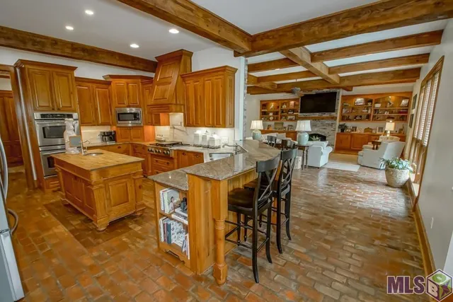 $1,100,000 | 11804 Villa Creek Avenue, Baton Rouge, LA 70810