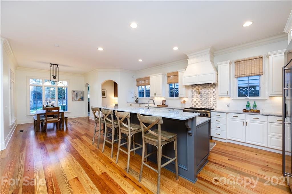 135 Altondale Avenue Charlotte, NC 28207 - Photo 14 of 46 Gallery Image 14