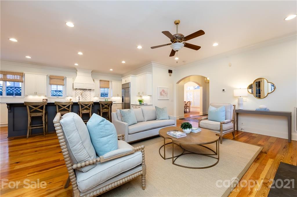 135 Altondale Avenue Charlotte, NC 28207 - Photo 22 of 46 Gallery Image 22