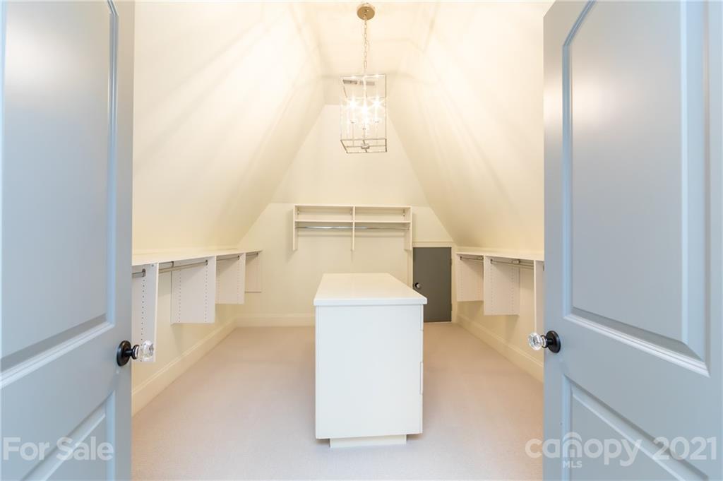 135 Altondale Avenue Charlotte, NC 28207 - Photo 33 of 46 Gallery Image 33