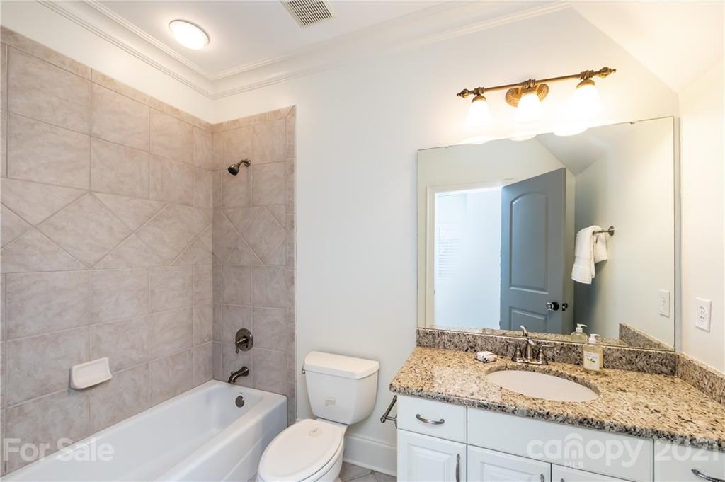 135 Altondale Avenue Charlotte, NC 28207 - Photo 36 of 46 Gallery Image 36