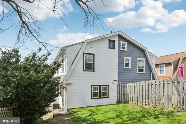 $537,000 | 205 North Aberdeen Avenue, Wayne, PA 19087