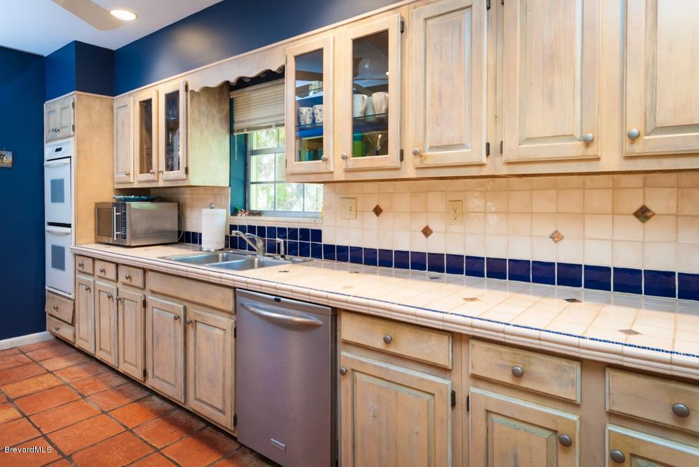 501 South Riverside Drive Indialantic, FL 32903 - Photo 9 of 24 Kitchen