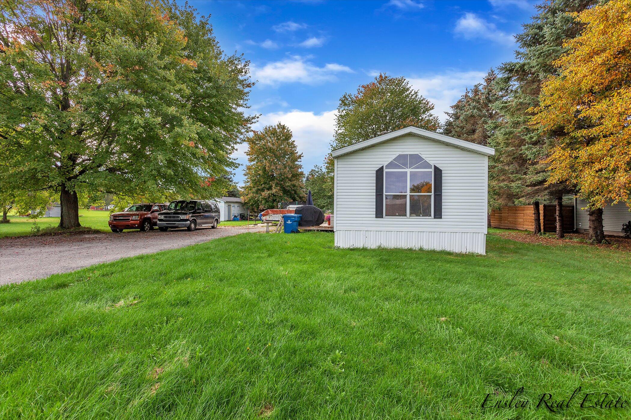 9911 Paden Road Lakeview, MI 48850 - Photo 4 of 42 03-9911-Paden-Rd-WindowStill-Real-Estate