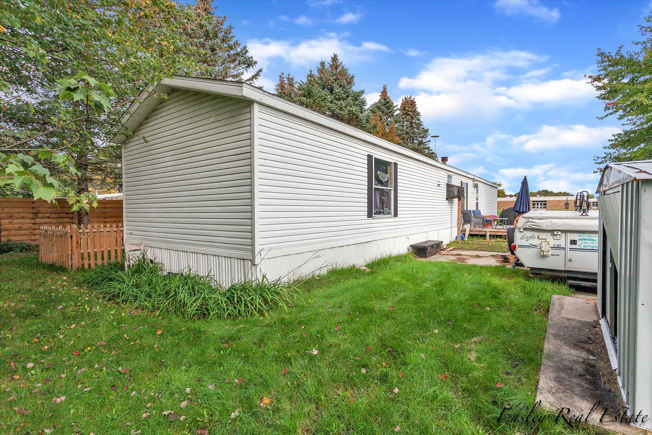 9911 Paden Road Lakeview, MI 48850 - Photo 41 of 42 42-9911-Paden-Rd-WindowStill-Real-Estate
