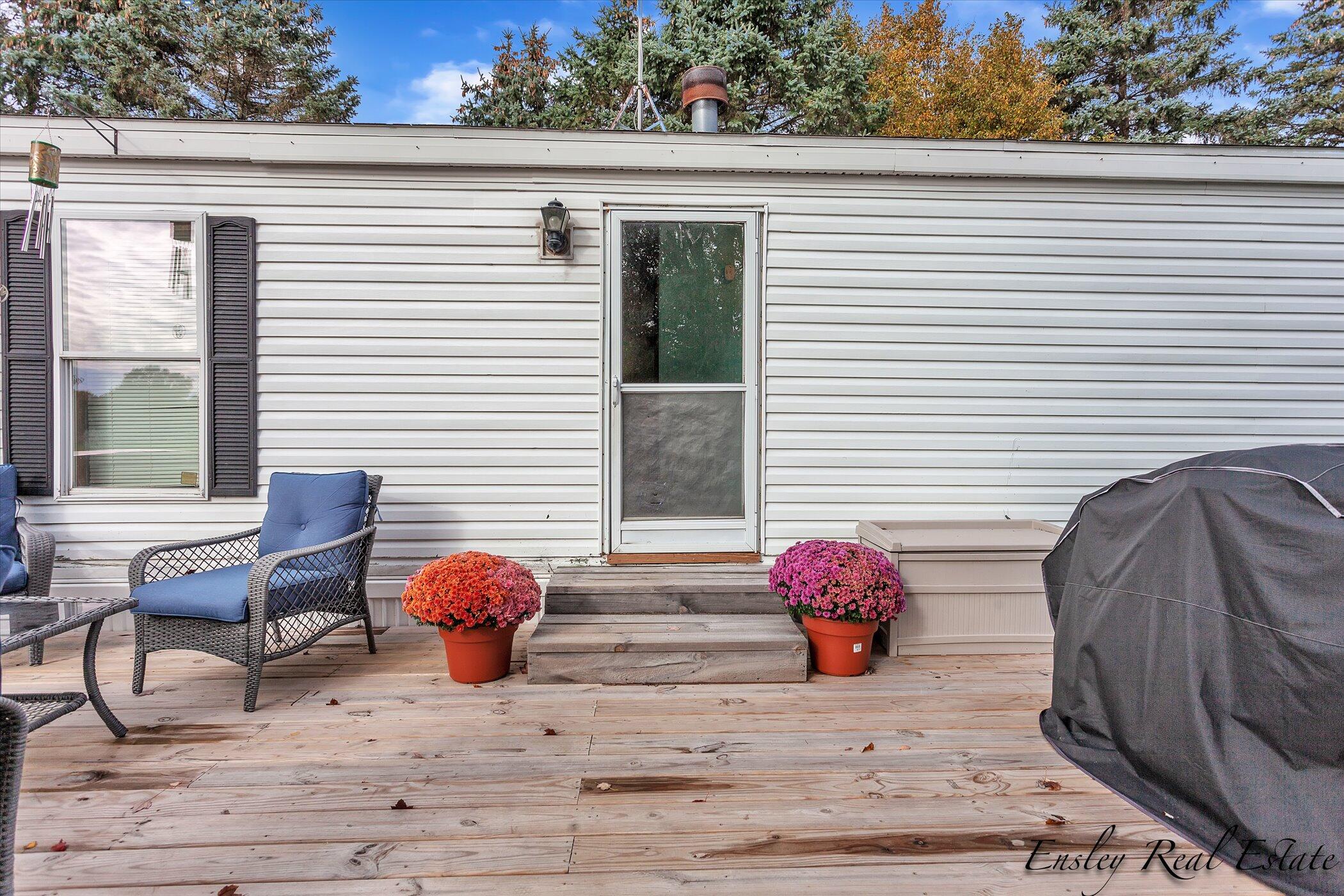 9911 Paden Road Lakeview, MI 48850 - Photo 6 of 42 05-9911-Paden-Rd-WindowStill-Real-Estate