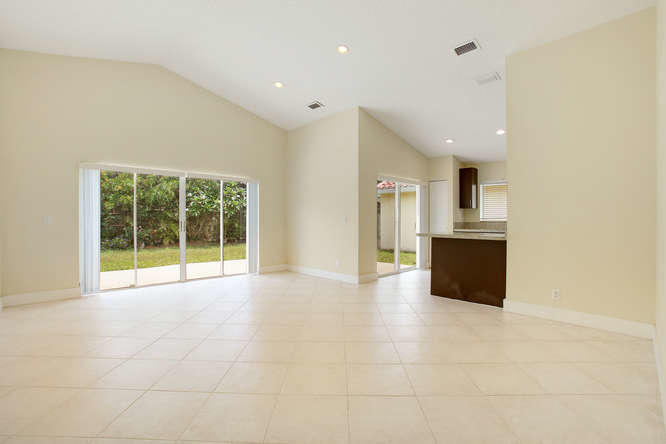 10110 Fanfare Drive Boca Raton, FL 33428 - Photo 2 of 16 10110 Fanfare Dr Boca Raton FL-small-004
