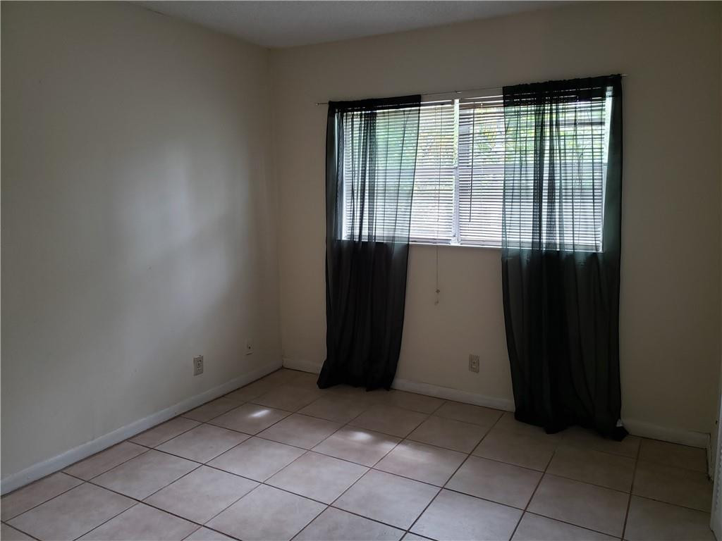 274 Southwest 9th Street, Unit 2 Dania Beach, FL 33004 - Photo 6 of 9 Photo 6