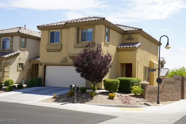 $2,195 | 518 Center Green Drive, Las Vegas, NV 89148