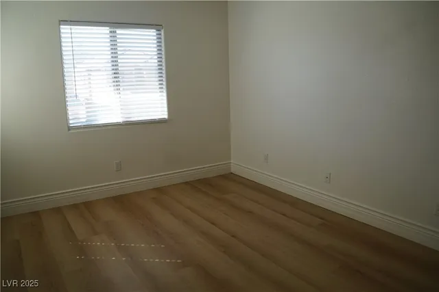 $2,195 | 518 Center Green Drive, Las Vegas, NV 89148