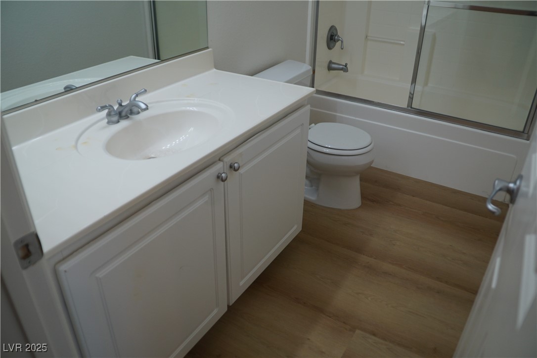 518 Center Green Drive Las Vegas, NV 89148 - Photo 12 of 28