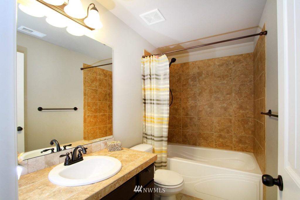 21021 40th Avenue Southeast Bothell, WA 98021 - Photo 16 of 21