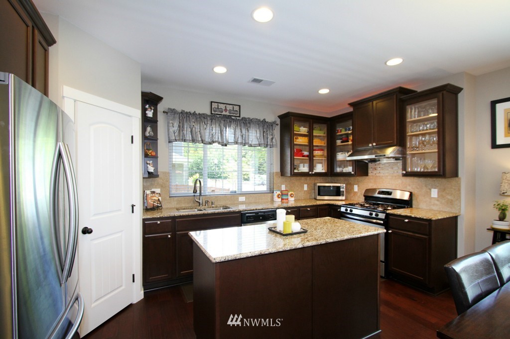 21021 40th Avenue Southeast Bothell, WA 98021 - Photo 7 of 21