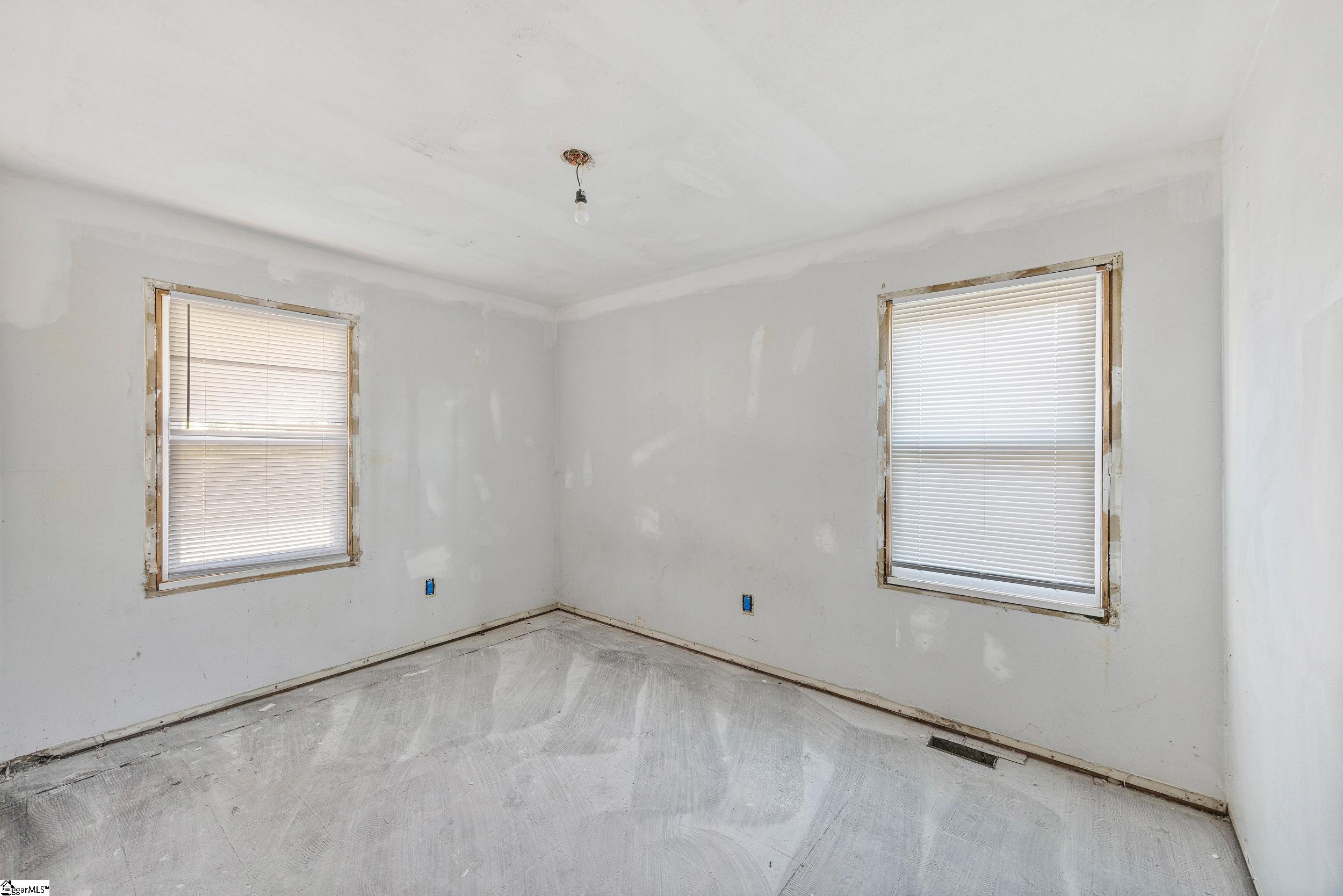 213 Elder Street Greenville, SC 29607 - Photo 15 of 47