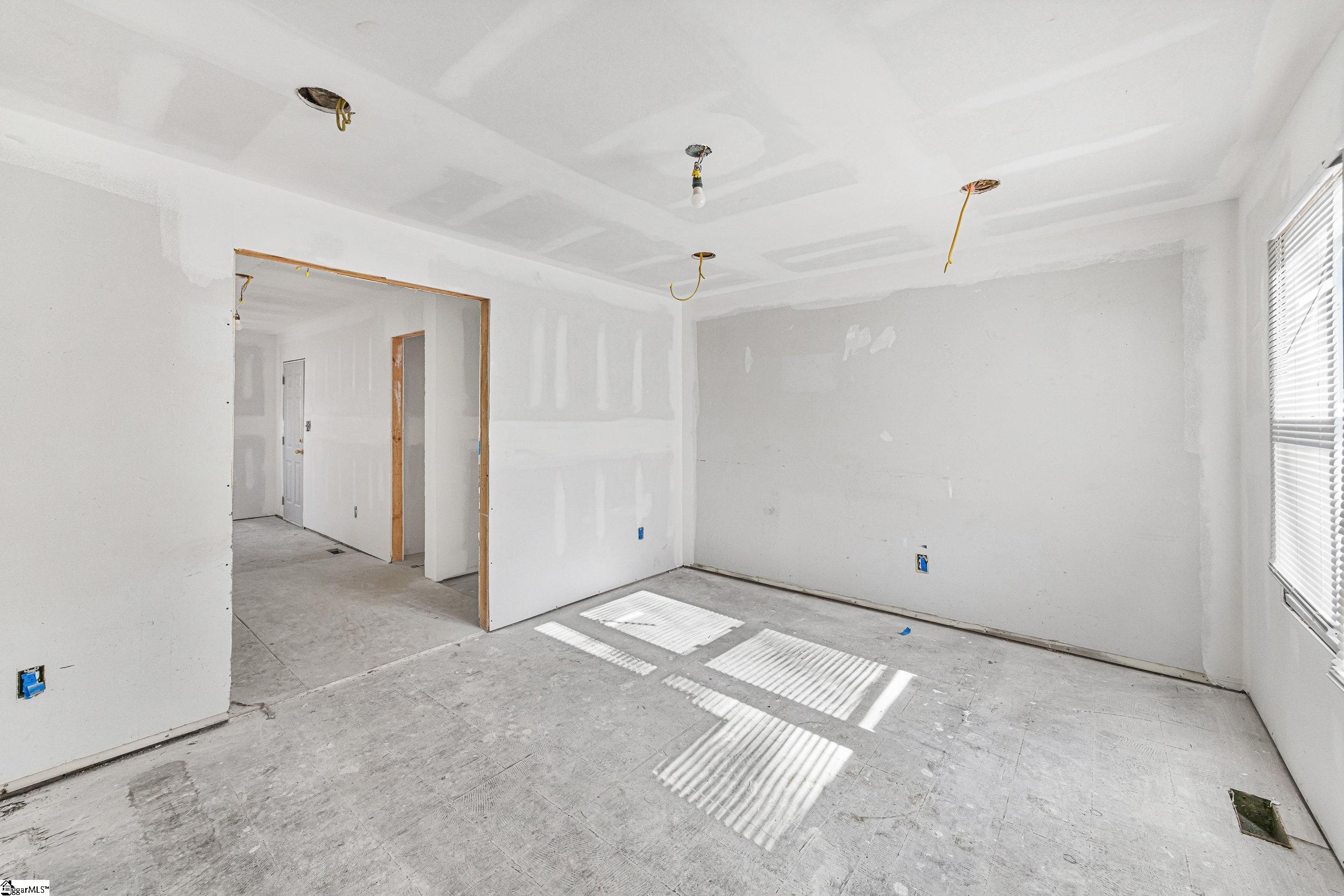 213 Elder Street Greenville, SC 29607 - Photo 5 of 47