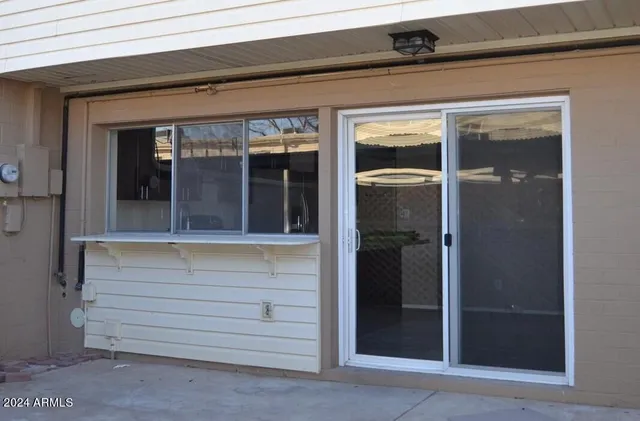 $2,095 | 8426 East Chaparral Road, Scottsdale, AZ 85250