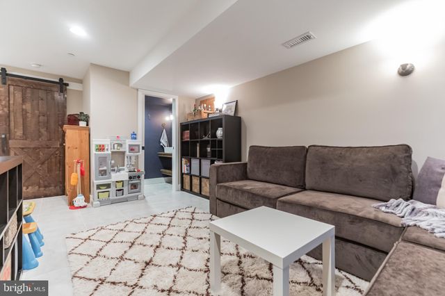 $615,000 | 219 Green Street, Philadelphia, PA 19123