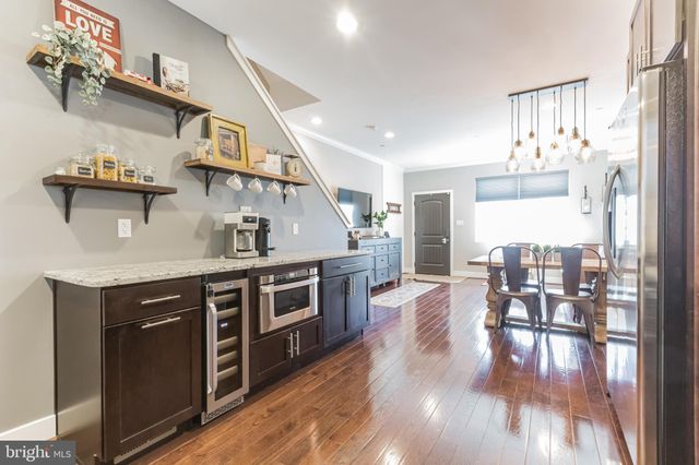 $615,000 | 219 Green Street, Philadelphia, PA 19123