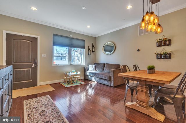 $615,000 | 219 Green Street, Philadelphia, PA 19123