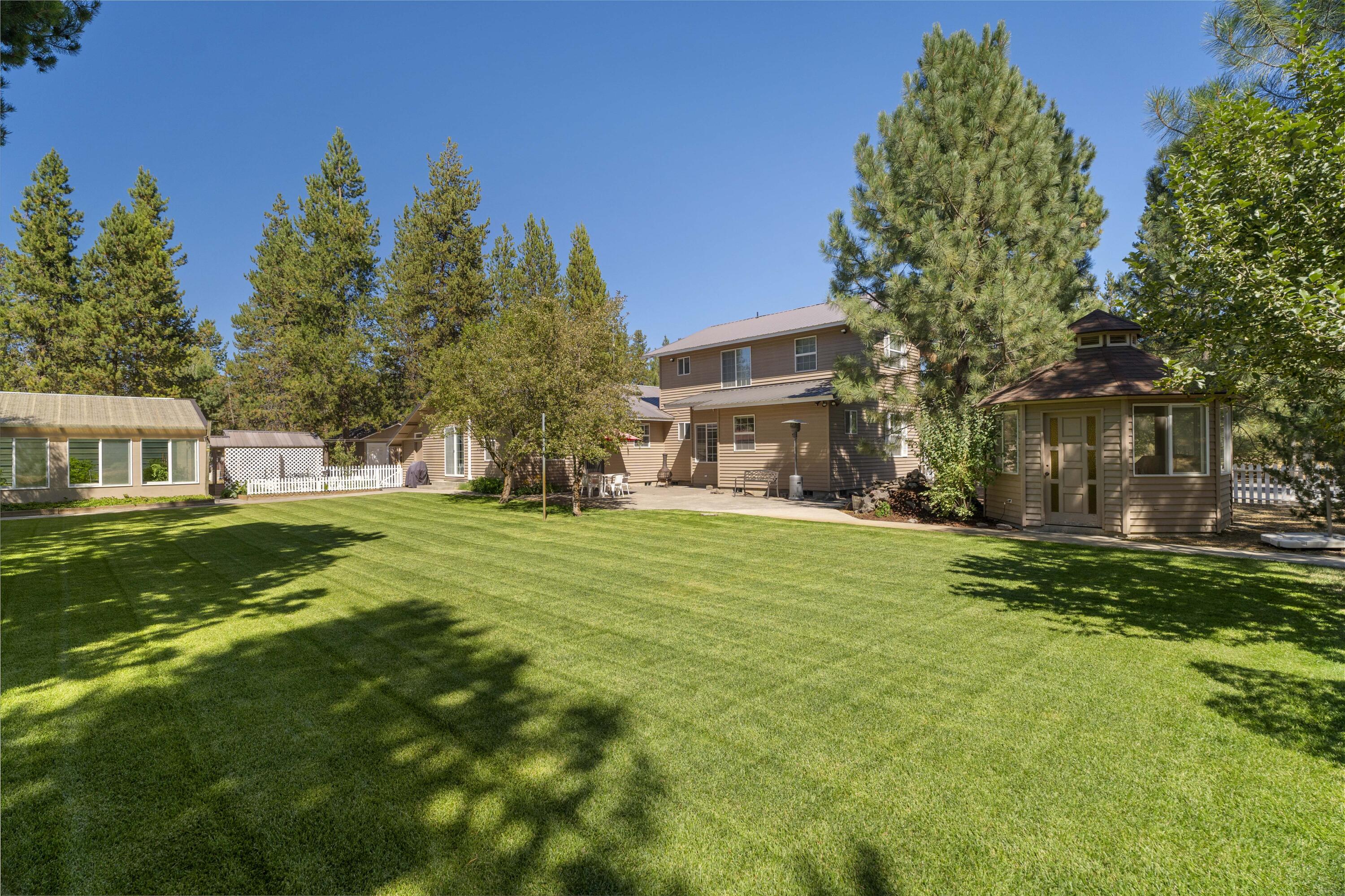 51445 Ash Road La Pine, OR 97739 - Photo 38 of 50 42-Exterior